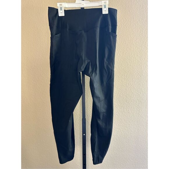 Size L (7/8 length) Halara High Waisted Crossover Pocket Workout Leggings in Bla - Picture 4 of 7